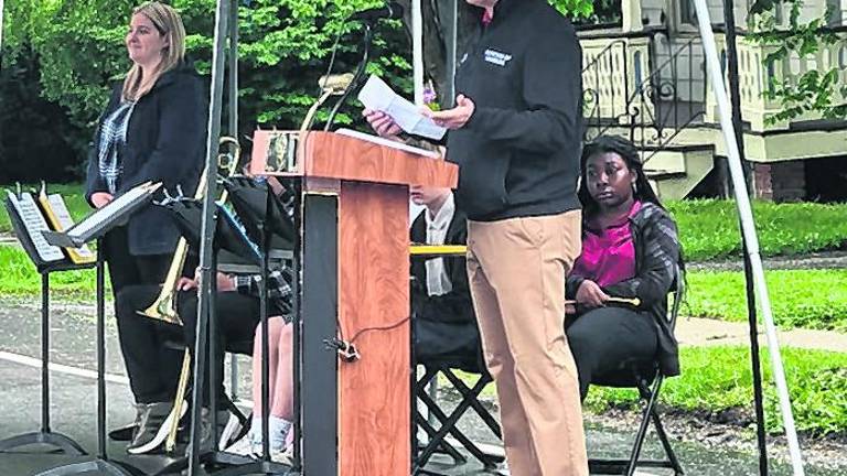 Hamburg honors veterans during Memorial Day ceremony